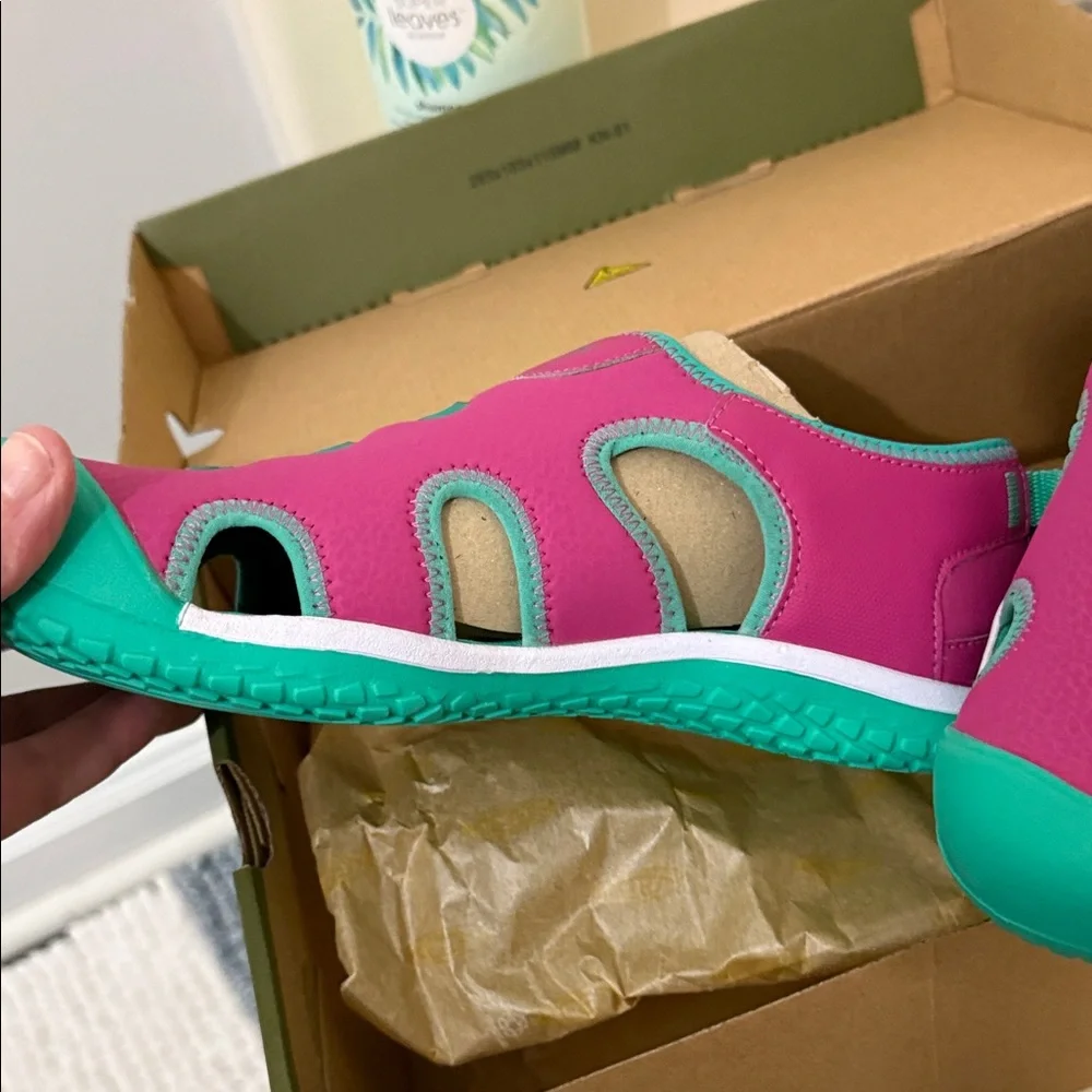 Keen Kids Magenta and Turquoise Water Shoes